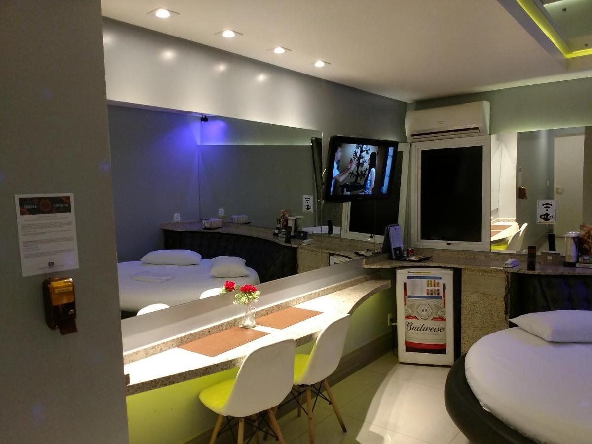 A2 Brasília Motel para Casais *